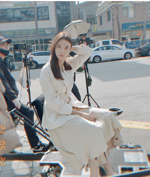 Actor Cha Ye-ryun has released a photo of the film taken with a film camera.Cha Ye-ryun posted an image of herself on Instagram on Friday, taken at the shooting site last month.Cha Ye-ryun in an all-beige two-piece skirt suit is neat.The image has also fallen due to the re-posting of uncorrected film camera photos, but beautiful looks remain.Recently Cha Ye-ryun has returned to the screen after six years.Cha Ye-ryun, who has been in the field for a long time, has revealed his joyful heart through SNS, saying, It is a happy scene. However, he has revealed the heart of Daughter Fool working mom.I was on a video call with Daughter and showed me a huff at the word I want to touch my mothers face.Meanwhile, Cha Ye-ryun married Actor Ju Sang Wook in 2017 and gave birth to Daughter the following year.