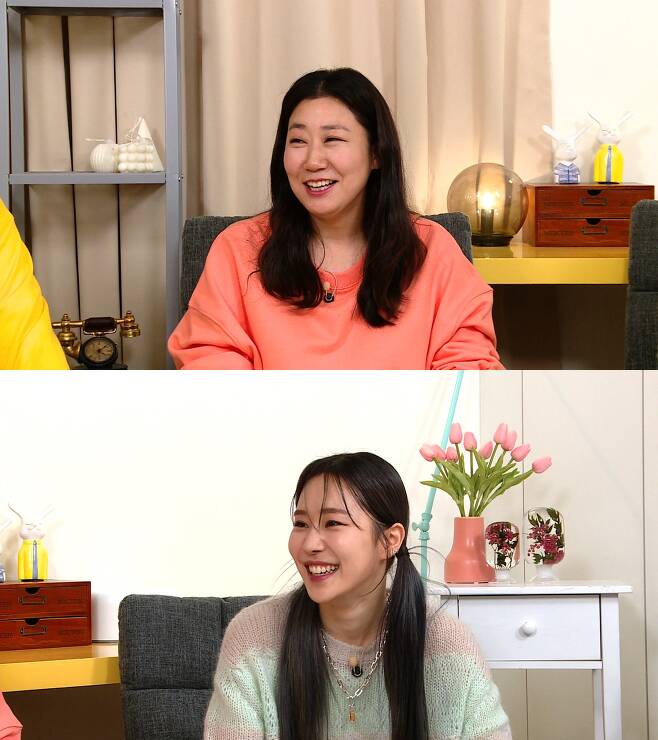 Problem Child in House Ra Mi-ran reveals extraordinary friendship with best friend Kim SookActor Ra Mi-ran and rapper Mirran appear on KBS 2TV entertainment Problem Child in House (hereinafter referred to as oxmuna), which will be broadcast on the 1st, and show off their candid gestures.Ra Mi-ran, who shines at the 2021 Blue Dragon Film Festival Best Actress Award, expressed her candid feelings about the award.I went without any preparation because I thought I would not be awarded a prize; I was just saying strange things because I could not prepare for the award testimony, Ra Mi-ran said.As soon as I heard the news of Ra Mi-rans award, I cried, said best friend Kim Sook, revealing his extraordinary friendship with Ra Mi-ran.Ra Mi-ran also said that he did not expect Kim Sooks award for entertainment, and he was surprised to see the Kim Sook Grand Prize on the portal after not watching the awards ceremony.Meanwhile, rapper Mirran, who is from the University of Lee, said, I was in charge of the entire school as a middle and high school student. He said, I slept and studied only three hours every day.Mirran surprised everyone by revealing that he had run Alba to three jobs to become a rapper.She said, I could not quit Alba because I did not know how far I would go during the Show Me the Money contest.Mirran also said that her mother is running a stall alone and said, I wanted to help my mother and challenged Show Me the Money.I am always worried about the fact that I run the woman alone, and one day I was fighting at the store and the police were dispatched to the police, Mirran said.The lyrics of VVS, which was a Show Me the Money contest, Moms bottle makes me were actually written about my mother.Problem Child in House will be broadcast at 10:40 pm on the 1st.Photo = KBS 2TV Problem Child in House