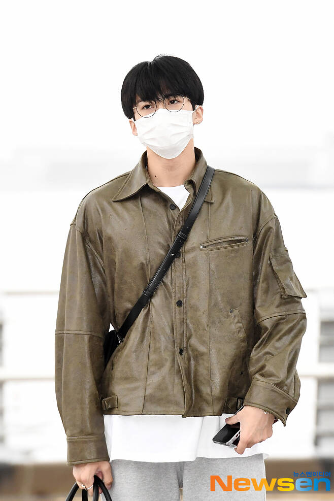 Pentagon (PENTAGON) member Yan An departs for Chengdu, China, on a personal schedule through the Incheon International Airport in Unseo-dong, Jung-gu, Incheon, on the afternoon of June 3.