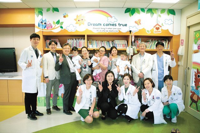 서울성모병원은 2019년 몽골의 선천성 심장질환 환아 3명을 초청해 무료로 진료 및 수술했다. 서울성모병원 제공