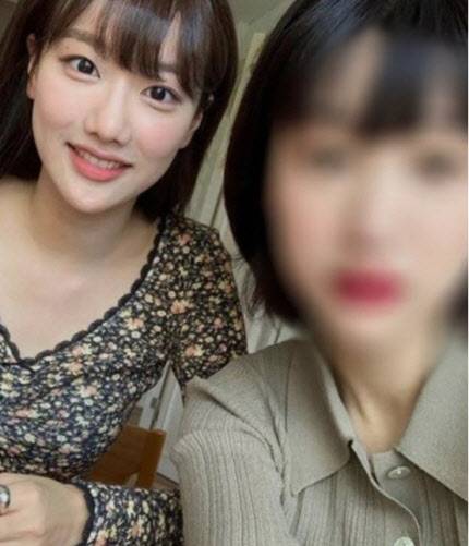 그룹 에이프릴 멤버 이나은의 친언니(오른쪽)가 자신에게 악플을 단 누리꾼들을 고소했다. (사진=이나은 SNS)