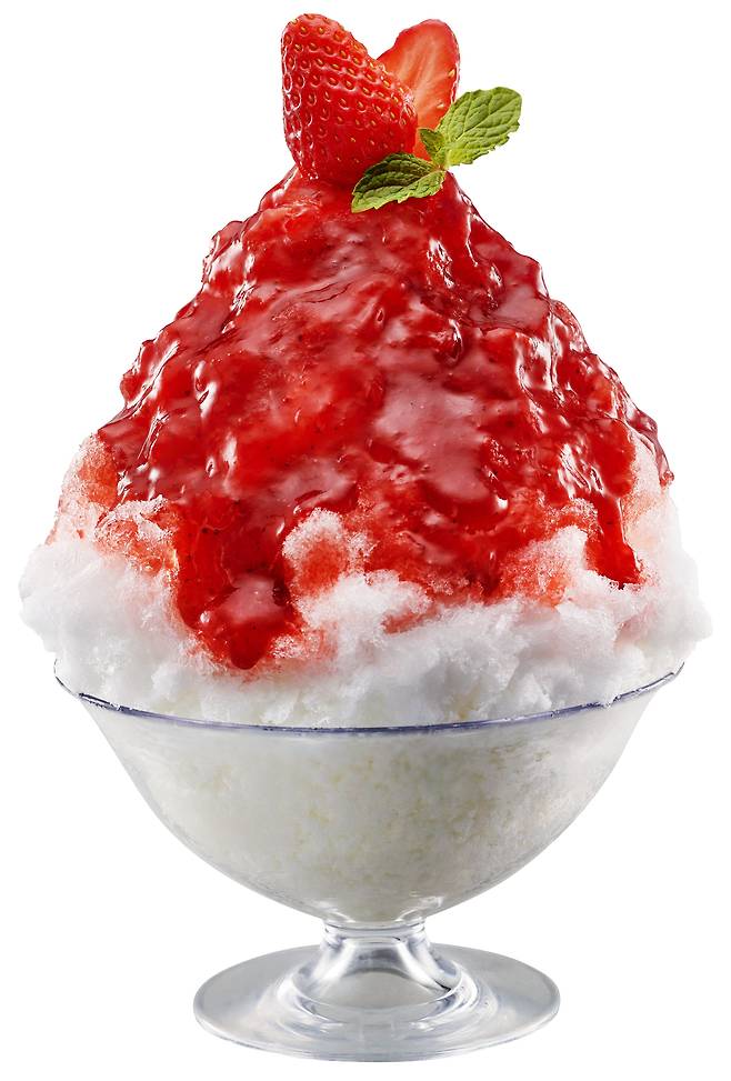 파리바케트가 최근 내놓았던  딸기빙수. 소파 방정환은 눈처럼 곱게 간 얼음에 빨간 딸기물이 흐르는 딸기빙수를 사랑했다.