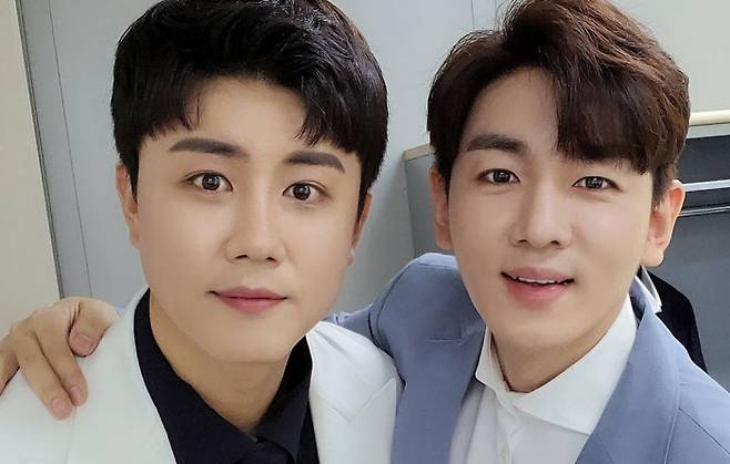 Jinhae-seong and Han River will go to The Mr. Trot Show.Jinhae-seong and Han River will appear on The Mr. Trot Show, which will be broadcast simultaneously on SBS FiL and SBS MTV at 9 pm on the 21st, and will show the stage to blow off the heat with delicious singing ability and stage manners.Jinhae-seong and Han River, who foreshadowed the appearance of The Mr. Trot Show, released a two-shot with handsome features.Jinhae-seong has a sophisticated and handsome charm in a black shirt with a white Full Metal Jacket, while Han River has a warm atmosphere in a blue Full Metal Jacket and a dandy mood.In The Mr. Trot Show, Jinhae-seong, who is working as a dedication song Fathers One Rock, who can feel the love for all parents in the world, will perform Why Are You Crying stage, and Han River will Mr.It will show Jin Mi-ryongs Ugly Love, which features a great song that was shown at the Trot National Sports Festival, raising fans expectations.Jinhae-seong and Han River, who are showing off their charms in various places such as stage, entertainment, and radio, KBS2 Mr.Trot Magic Wanderers to show off their witty dedication and talent and provide pleasure.The Mr. Trot Show, which is decorated by Jinhae-seong and Jaeha, will be available at SBS FiL and SBS MTV at 9 pm on the 21st.Trot Magic Wanderers will be broadcast on KBS2 every Saturday at 10:30 pm.