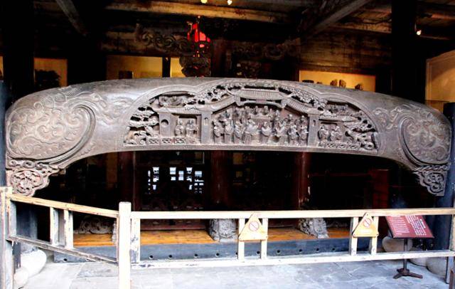 우전 동책의 강남목조관에 있는 '곽자의 축수' 대들보. ⓒ최종명