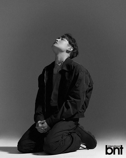 I saw the light.Park Jae-jung, who appeared like a comet as the winner of Mnet Superstar K5 in 2013, had to walk a hard path as a singer, and he was able to keep his way and keep his own way.Park Jae-jung recently made a photo shoot with bnt, and expressed his desire to prepare for the next with more thorough self-censorship rather than enjoying the present point.As long as I had a thirst for Music, I wanted to improve my depth. When asked about his feelings that he is proud of his harsh moves by winning the music charts, which was released on the 26th, Park Jae-jung said, I am confident that I want to continue singing as a singer, and I feel rewarded for the efforts I have made.In that sense, it was very meaningful and more comfortable. I was told that PD Kim Tae-ho could work with the members freely even after the broadcast, but it was a miracle that everyone could be united by the courage of senior Yoo Jae-Suk and the crew members, he said, expressing a modest attitude about his first group activity, not a solo singer.Park Jae-jung, who also brought out a story through the broadcast, said, I was depressed for a while because I did not meet the results as a singer.There have been times when I have been worried about whether I will continue my activities in the sense of frustration that my appearance in the entertainment industry has not led to direct interest in Singer Park Jae-jungNevertheless, Park Jae-jung took an active attitude toward this project and got popular.This audition was conducted with a blind test, so listeners could concentrate on their voices, so I did not feel more serious.I think I have been recognized as a music person. When I was assigned to school, I was awkward, but I became more and more friendly and had a good time.Especially, I am impressed by the completion of the song in harmony with the accidentally woven M.O.M. When asked about the common denominator with the actor Lee Sang, who is affectionate even though he is a different team, he said, My brother is better-looking but resembles me.People are honest, but the voice is clean, and I think that is the envy and the best person in the world. Before the final decision, he started with LaBooms Imagination Plus on the group stage, and when he asked about the song that he wanted to reverse among his songs, he said, I am attached to my own song with personal stories.For that reason, the song Gassa released in 2018 is the first song written and written, so my color is more buried. The present pancreatitis is the result of the golden ear of Yoo Jae-Suk and the honey vocal cord of Park Jae-jungOne fan said that I hope that I will remember this moment and lead my juniors if I do like you later.I want to grow up as a good adult and I thank you for your unlimited gratitude. Meanwhile, the love of the family was also talked about. Park Jae-jung said, I am urging my own attention to precious people.I also had experiences that I regretted because I couldnt express myself at the time, so even if I am embarrassed, it is more valuable to convey my sincerity.He is more active in social media than he is in sharing his colleagues current situation. I want to be helpful.I want you to find out about musicians who are working as hard as me. He is so active in expression that he leads on the web to an emoticon fairy. When he asks him his favorite symbol, he says, I take my place with emoticons.I like to answer with hearts, especially blue hearts, and Im using them in a variety of ways because they change their colors, he said.Asked why he decided to stand alone for a while ago, he said, I wanted to have my own space because I lived with my family for a lifetime and I want to watch soccer games.I was scared at the beginning, but I realized that it was good to live alone in two days. The outdoor signboard is the first in my life, and I left a certified shot right after seeing it on the day of installation, he said.I dont think youll do it again, he said.The fans are also the most enthusiastic since their debut. I want to keep the atmosphere and thank you.It is more important to set and prepare the next chapter rather than resting on temporary popularity because we have experienced similar experiences through broadcasting earlier. When asked what music he plans to play in the future after the broadcast, he said, I will continue to do ballads that I can do in the country.In addition, the new song is expected to be released this year, but the first album, which consists of its own songs, is expected to be released this year, but it is the first regular album with my name.To fans who are waiting for new news, including Taste Salt, I am happy with generous praise and encouragement.But the current position was possible because of the support around it, and it is necessary to improve in the future because it is still lacking in musical skills because it feels itself.I would like to ask for continued attention and Cheering. 