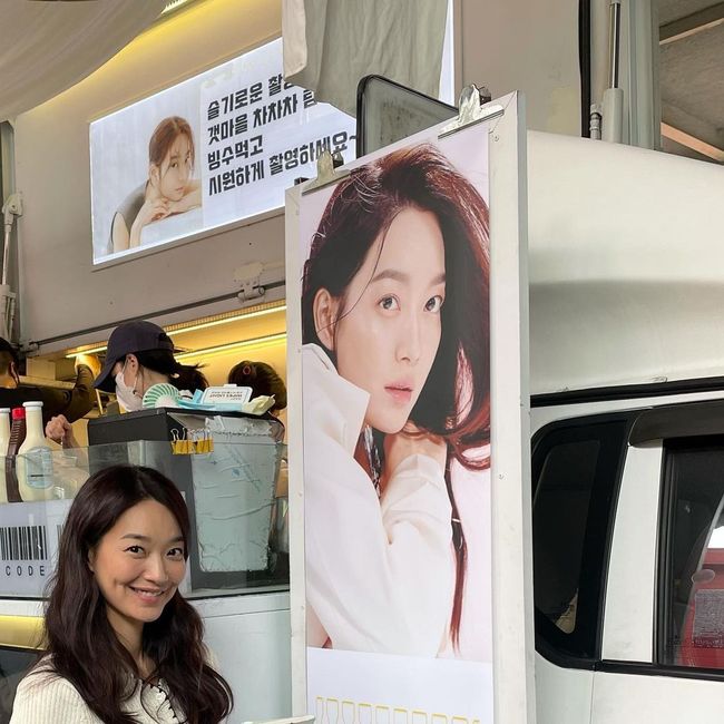 Actor Shin Min-a thrilled with Kim Hae-sooks snack car GiftShin Min-a told his Instagram on the 10th, Thank you Kim Hae-sook!!I love you, my mother, and I am wisely car car car car Umcar Chance and posted several photos.In the photo, Kim Hae-sook shows Shin Min-a smiling in front of a Gifted snack car.Kim Hae-sook expressed affection with the message We are very happy to ask you.Kim Hae-sook and Shin Min-a have been breathing mother and daughter in the movie Leave last year.On the other hand, Shin Min-a is filming TVNs new drama Car car car which is about to be broadcast in the second half.