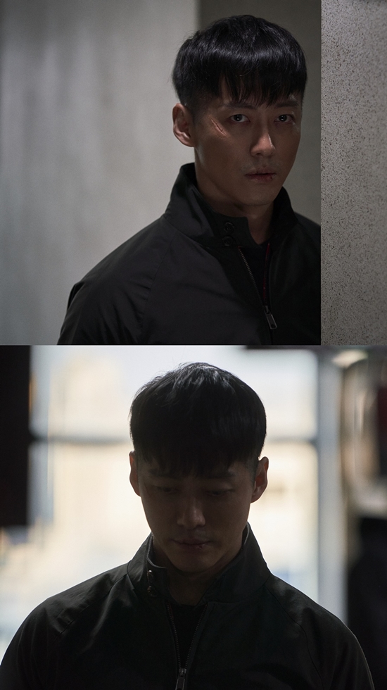 MBCs new Drama Black Sun, which is scheduled to air in the second half of this year, released a meaningful SteelSeries photo of Namgoong Min.Lsquo; Black Sun is a winner of Park Seok-hos 2018 MBC Drama Competition, which is a story that happens when the best field agent of the NIS who disappeared a year ago returns to the organization to find an internal traitor who dropped himself into hell.Namgoong Min played the role of Han Ji-hyuk, a unique NIS field agent.He has a sharp intuition like a razor and a breakthrough like a hammer, as well as a sudden breakthrough in every moment of a crisis.Namgoong Min in SteelSeries, released on the 5th (Today), brings strong suction power with only 180 Degree turned eyes.His appearance of different atmospheres in a place that looks like the same space also makes the word face of the cloth come out.In the meantime, you can guess that the unusual scene is unfolded in front of you in the unusual eyes and facial expressions of Namgoong Min, who is hiding behind the wall and looking at something.Also, in the appearance of his sagging shoulder, which seems to be somewhere out of power, it is filled with a sense of weakness, and I wonder what the event that was unfolded to Han Ji Hyuk Character will be.Lsquo; Black Sun s production team said, The overwhelming Namgoong Min s facial expression makes it impossible to keep an eye on it.You can expect what Namgoong Min will look like with Han Ji-hyuk, the Black Sun, he said.The expectation of prospective viewers is rising vertically in the new acting transform that Namgoong Min, a Genre Animals craftsman who has shown digestive power for each character in charge, will show in the Black Sun.Meanwhile, Black Sun is expected to open a new horizon for the Korean-style spy action drama, with Park Seok-ho, who will continue the myth of MBC Dramas Undefeated, and Kim Sung-yong, who directed Ok Jung-hwa and My Love Healing, as one of the best anticipated works of the year.Lsquo; Black Sun is scheduled to air in the second half of this year.Photo: MBC The Veil