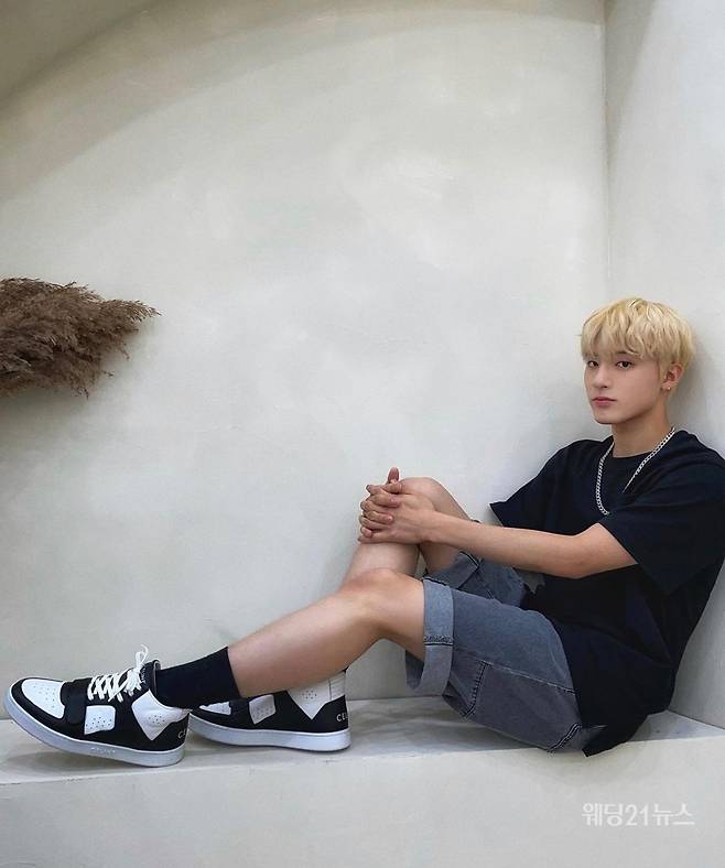 이미지 출처: 김영대, 빅톤 최병찬, 더보이즈 에릭 인스타그램