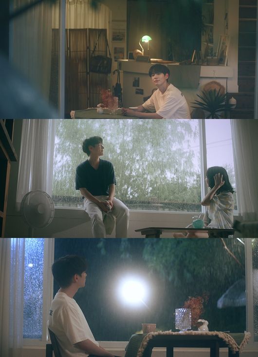 MNH Entertainments first ballad singer, Lim Sang-hyun, released a new song Teaser video with a mongolian sensibility.MNH Entertainment, a subsidiary company, uploaded a video of Lim Sang-hyuns single Rain Night music video Teaser through its official SNS account at 0:00 on the 24th.The public image begins with the appearance of a male protagonist who seems to be in memories while looking out the window on a rainy night.The memory of the male protagonist looking out of the raining window returned to the night of the rain a year ago, and recalled the happy past by looking at the heroine who was in the same space at the time.But the Teaser video ends with the current appearance of the South Korean hero, who seems lonely alone.Indeed, there is growing curiosity about what the relationship between the male and female characters in the music video of Rainy Night will be, and what stories are hidden from them.Lim Sang-hyun is a ballad singer who is first presented by MNH Entertainment, a subsidiary of BVNDIT, Cheongha and Bandits. He won a bronze medal at Yoo Jae-ha Music Contest, proved his skills, released various cover videos, and collected topics with talented vocals.Rainy Night is the first New album officially announced by Lim Sang-hyeon.Big Mama Shin Yeon-ah, singer Kim Jae-hwan, Yoon Ji-sung, Bandits Lee Yeon and Song Hee, who watched the new song through the non-face-to-face hearing video, praised the tone and vocal skills of the appealing clinical prefecture.Especially in the music video, group Victon member Heo Chan is appearing as a male protagonist, raising the expectation of fans.Lim Sang-hyuns single Rainy Night, which will fill the hot summer night with moist sensibility, will be released on various online music sites at noon on the 25th.MNH Entertainment
