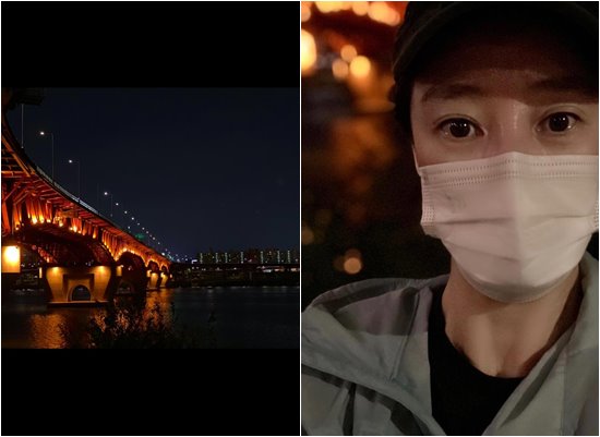Kim Hye-soo posted several photos and videos on his instagram on the 2nd, along with an article entitled Everyone safe! Healthy!Kim Hye-soo walks Han River and photographs the night view of Han River Park.He also self-portraited himself in a cap Hat and Mask and a night-walking.Kim Hye-soos charming figure catches the eye even in an unpretentious appearance.Meanwhile, Kim Hye-soo is filming the movie Smuggling.Photo: Kim Hye-soo Instagram