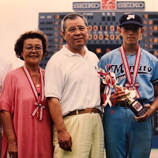 사업가 집안에서 유복하게 자란 G.G. 사토는 아버지의 영향으로 일곱살에 야구를 시작했다./G.G. 사토 인스타그램