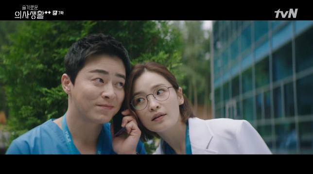 In TVN Mokyo Drama Spicy Doctor Life Season 2 broadcast on the 5th, Lee Ik-jun (Jo Jung-suk) and Chae Song-hwa (Jeun Mi-do) who left Camping together were drawn.On this day, Chae Songhwa was in a coma in a motorcycle accident and headed to a patient who was conscious. and the patient replied, Head ... and aware that it was a hospital.Chae Song-hwa said, Lets start rehabilitation treatment tomorrow. Then, to the guardian, I am called motility aphasia, but I do not understand all the words.It can take a lot of time to recover. I will rehabilitate tomorrow and I will also have language therapy. Chae Song-hwa said, Rehabilitation is a long-term war.It will be a hard time for her to watch from the side, but she has to be treated hard to return to her daily life. In the meantime, Chae Songhwa told Lee Ik-joon, What are you doing to Weekend? I was going to Camp for a long time tomorrow.I have my favorite deck, and its always a full booking. I just went to the site and someone canceled it. I just wanted to make a reservation. At that time, a call came from Space (Kim Joon) and Lee Ik-jun said, Space is going to camp tomorrow.He then told Space, who was worried because he didnt have Camping supplies, Dont worry about Space, its all with Father Friend.You know that Father Friend Camping is rich, right? There is nothing left. He asked, What do you want to do when we go to Space Camping? Space replied that he wanted to do a bum, and Chae Songhwa laughed, saying, Its really your son.On the day of Camping, Lee Ik-jun tried to light the fire with his mouth blowing. Chae Song-hwa told Lee Ik-jun to get out of the way and lit it using a torch.Lee said, The real child does not have emotion. Chae Songhwa said, There is no time. Weekend does not know that time passes quickly by the time of the time.Later, the two of them boiled ramen noodles together with a bumbling space. Chae Song Hwa recommended Space ramen noodles, and Lee said, Let it go. I fought Monet last night.Its a breakup crisis, he confessed.Lee also asked Chae Song-hwa about one of the foods he wanted to eat most before he died. Chae Song-hwa was genuinely painful and mentioned various foods.Lee said, If you do, eat a cow. Chae Songhwa said, Do you give it to one? So cow.Photo = TVN broadcast screen