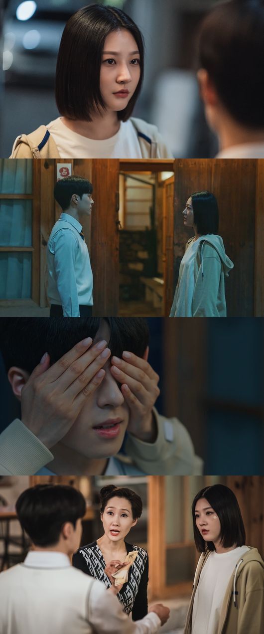 Kim Sae-ron and Nam Da-reum were caught in the middle of the night, as if they were on their own Onigokko!The Excellent Mudang Streethouse, which caused excitement with the 5G class straight-up hug ending in episode 1-2, raises expectations by foreseeing another ending restaurant through episode 3, which will be released at 8 p.m. on the 6th (Friday).KakaoTV original Excellent Mudang Garage (directed by Park Ho-jin, Song Je-young / Playwright State Brothers / Planning Kakao Entertainment / Production Mace Entertainment) is a girl who was born with unwanted fate, Kim Sae-ron and Um Chin-ah Nam Da-reum (who saw the soul unwillingly) It is a high school exorcism log that digs into the mystery together to pass it.In episode 1-2, which was released on the 30th, the 18-year-old girl Dusim, who refuses to live a shamans life, interestingly solved the process of facing the mysterious incident in which the last of the school was killed in succession at the school, and the thrilling bombing ending scene, which attracted the attention of the excellent people to leave the classroom due to bullying of their friends around her, collected the topic.In the third episode, Kim Sae-ron revealed a meaningful scene that was considered as a point of observation before the release of the Excellent Mudang Street, and once again raised expectations by foreseeing the ending of the spark-splashing gaze.The still released showed Suu Kyi visiting the shamans house Beauty Bodhisattva in search of the head of the school without changing her school uniform in the middle of the night.While the head and the excellence that moved out of the room are making a strange chemistry with the eyes looking at each other, the head is determined to make the eyes of the excellence with both hands and the only one in the middle of the night.It is stimulating the excitement of those who produce the scene.In particular, Kim Sae-ron expressed his expectation by saying, The scene where the story begins with the world of the world to show the world to the excellent person with the ambassador Welcome to my world with the screen where the strange air currents are emitted between the head and the excellence.Expectations rise as to what changes this screen will cause in the relationship between the mind and the excellence, and what new world will unfold before the excellence.Stillcut, which was released together, also raises curiosity about the unexpected visit of the excellence who came to the heart of the heart: The excellence is handing a bundle of money to the mind and the soul (Bae Hae-sun) who was surprised by the sudden appearance of him.The head is making a somewhat embarrassed look at such excellence, and the mother of the head and the owner of the beauty bodhisattva, the shaman Hyosim, is surprised and is looking at the story of the best daughter, Doosim,There seems to be a big problem that only shamans can solve for excellence, and attention is focused on what background the excellence has given money.The excellent shamanism is going to convey the excitement and fun to viewers through the Onigokko! scene of the third episode following the straight embrace of the last 1-2 episode.In particular, this screen is a very important screen for the future development as well as the relationship between the two, as Kim Sae-ron pointed out as a point of observation. Kim Sae-ron and Nam Da-reum actors have completely digested this screen, which is strange in the middle of the night and a subtle tension.Excellent Mudang Ward consists of 12 parts, about 20 minutes each time, and every Friday at 8 pm