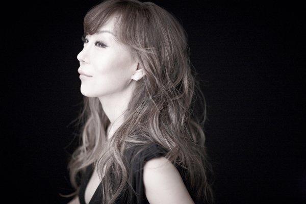 Sumi Jo said on his official SNS on the 8th, I wish you the best of the deceased. My mother was a song of happiness, comfort, and existence that does not end in my heart.Sumi Jo then said, My mother, my dear Mother, has gone on a path that will never come back, but my song for Mother will continue.Now, please protect me in Sky. Sumi Jos mother, Kim Mal-soon, died at around 5 a.m. in the morning.The late Kim Mal-soon lived in hospital for many years with dementia. Sumi Jo announced Mother in 2019 for her mother.On May 8th, Parents Day held a recital titled My Mother at the Seoul Arts Center.Sumi Jos mother was awarded the Mother of Artists award by the government in 2003.According to his agency SMI Entertainment, Sumi Jo is currently in Rome, Italy. It is not known whether he will be able to return to Korea for the Corona 19 situation.We respectfully declined the letter of condolences because we are concerned about the health and safety of the condolences, the agency said.# RIP My mother was a never ending song in my heart of happiness, comfort and being. I love you.My mother. My beloved Mother... You have gone the way you will never come back, but my song for Mother will continue.Now, relax. Now, you can protect me at Sky.