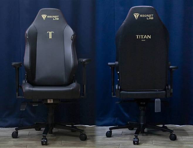 제품은 총 11가지 색상이 함께 출시됐으며, 리뷰에는 스텔스 색상이 사용됐다. 출처=IT동아