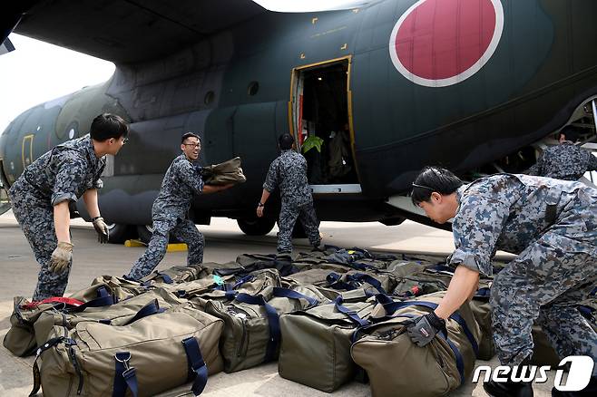 일본 자위대 C-130H 허큘리스 수송기 <자료사진> © 로이터=뉴스1