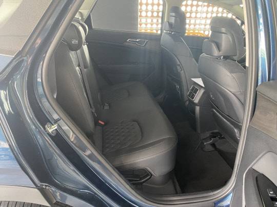 기아 신형 스포티지 2열. <이상현 기자>