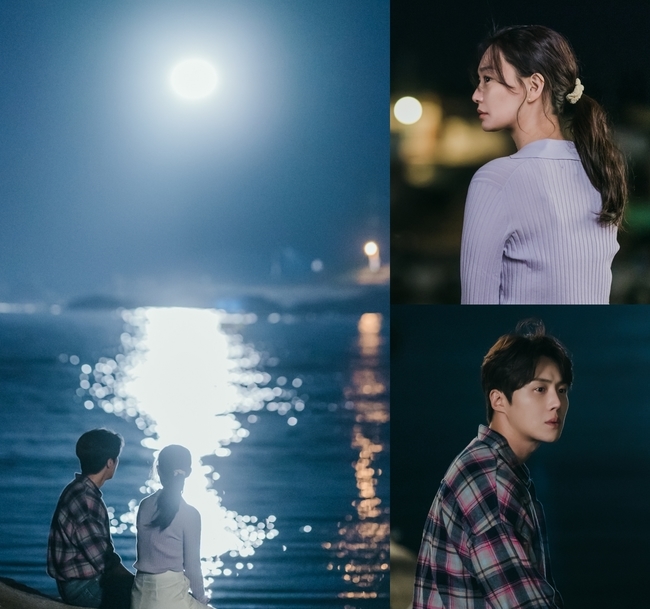 Shin Min-a and Kim Seon-ho, who are in the village of Gat Village Cha Cha Cha, are seen meeting at the breakwater at night, raising questions.TVNs Saturday drama, Gat Village Cha Cha Cha (directed by Yoo Jae-won, playwright Shin Ha-eun, production studio Dragon/Jetist) will focus attention by releasing SteelSeries, which contains the meeting between Shin Min-a and Kim Seon-ho, which create a romantic atmosphere in the background of the moonlit night sea.The attention of viewers waiting for the three broadcasts is attracting attention as to whether they are foreseeing the relationship between the two people who are one step closer to each other.Gang Village Cha Cha Cha Cha, along with Shin Min-a and Kim Seon-hos romantic chemistry, which stimulates the nervous cells just by looking at them, caught the viewers at once with the various charms of the people in the sea village.In particular, Hye-jin (Shin Min-a), who came down to the resonance in the city and opened the Orthodonics, and Kim Seon-ho, who is close to everyone in the village, have been giving off an unusual aura from the first meeting.Hye-jins luxury shoes, which were swept away by the waves, became visible as they were surfing by chance.Since then, Hye-jin, who has been helped by Du-sik every time he gets in an embarrassing situation, decided to open Orthodonics in the resonance at the end of twists and turns, and the two Tikitaka Chemi shone even more.When they met each other, the relationship between the two people, who were growling and making a hateful affair, was in a new phase as Hyejin hit a major accident on the village feast day.I gave heartfelt advice to Hye-jin, who was properly hated by the villagers, and I finally started to come to Hye-jins Orthodontics because I helped my neighbors by recommending Orthodontics.At the end of the last two broadcasts, Hye-jin visited the fish-fishing food directly and expressed his gratitude, making the audience feel excited.Here, in the epilogue, a scene suggesting that the relationship between the two people has already begun in the past childhood has appeared, and the expectation of viewers is peaking on what kind of development their relationship will be.SteelSeries, which was released among them, attracts attention because it contains two shots of Hyejin and Doosik that met in the middle of the night.The two people sitting side by side on the breakwater in the background of the squid boat floating in the calm night sea, the romantic atmosphere.Above all, the two people who seem to be looking at the same place are facing the moonlight reflected on the surface of the sea, making it impossible to take their eyes off.However, Hye-jin and Doo-siks expressions, which are very different from the picturesque two-shots that raise the excitement to the full, stimulate curiosity.SteelSeries, who feel serious in their eyes toward each other, makes them more excited about romance in the sea town resonance, which is not good for what else happens in their relationship.