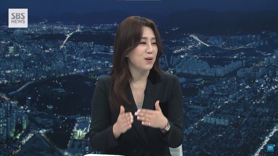 윤석열 전 검찰총장 고발 사주 의혹의 제보자인 조성은씨가 12일 SBS 8뉴스와 인터뷰에서