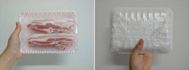 업소용 랩 포장기를 이용해 개량형 PE랩으로 포장한 돼지고기 사진. 냉장고에 3시간 정도 넣어두니 표면에 다소 습기가 차긴 했지만(사진 왼쪽), 물방울이 응결돼서 떨어져 내릴 정도는 아니었다. 마감부도 풀림 없이 튼튼했다(오른쪽). 김현종 기자