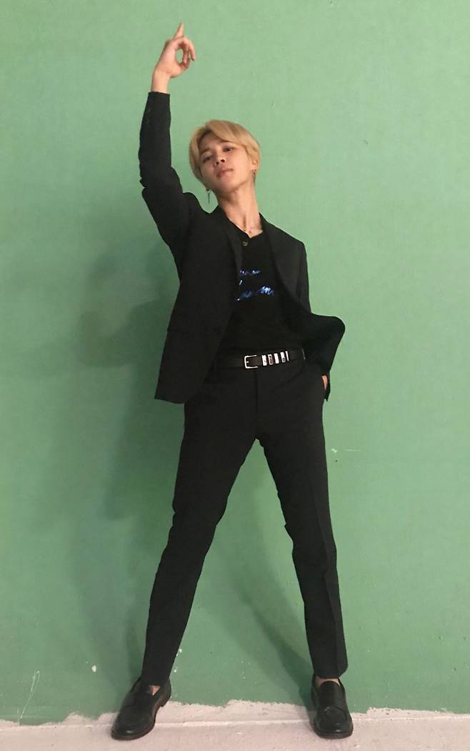 방탄소년단 지민, 남자 아이돌 워너비 '갓바디'..슬림 탄탄 'Perfect Man'