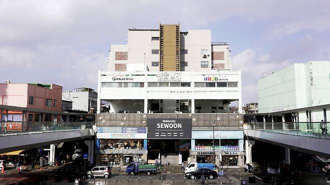 The Sewoon Plaza (Seoul Biennale of Architecture and Urbanism)