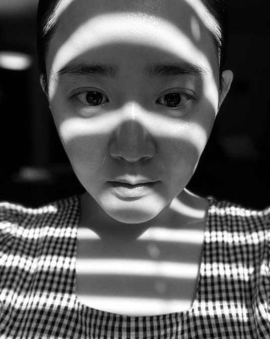 Moon Geun-young posted a black and white photo on his Instagram on the 18th with an article entitled Picture Play.The photo shows Moon Geun-young taking a selfie using sunlight and shadows through the blinds.His entertainer Aura, who shines in small everyday life, catches his eye.Meanwhile, Moon Geun-young is considering his next film after the TVN drama Get the Ghost, which ended in 2019.