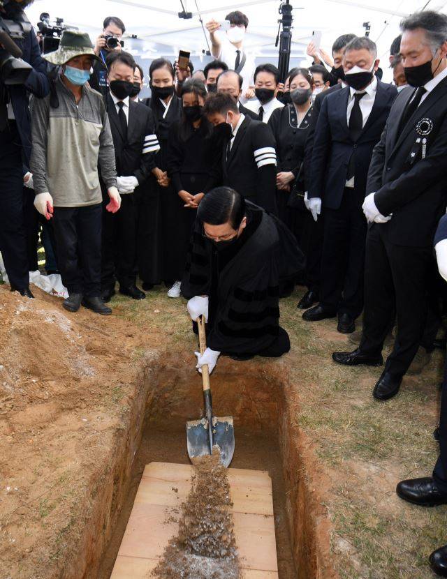 이영훈 목사가 허토하고 있다. 파주=최현규 기자