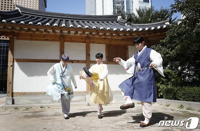 그룹 싸이퍼(Ciipher) © News1 권현진 기자