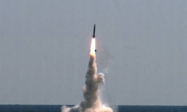 잠수함 '도산안창호함'을 이용한 국산 잠수함발사탄도미사일(SLBM)가 지난 15일 실시됐다. 국방부