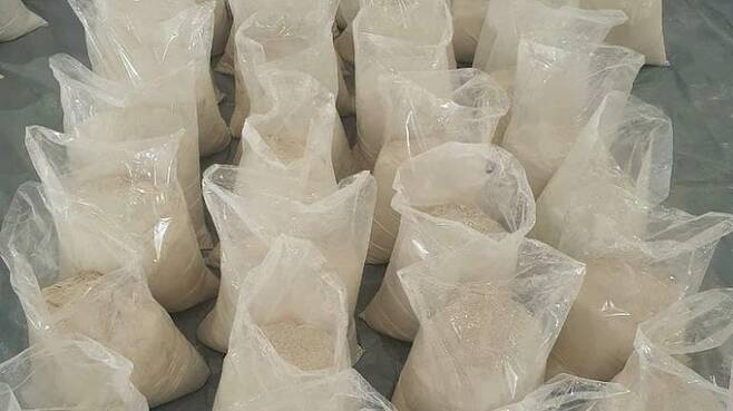 21일(현지시간) 인도 구자라트주의 문드라항구에서 발견된 아프가니스탄산 마약. 인디아투데이 홈페이지 캡처
