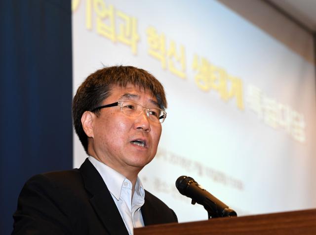 장하준 영국 케임브리지대 교수. 한국일보 자료사진