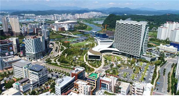2015년 12월 완공한 경남혁신도시. 경남도 제공