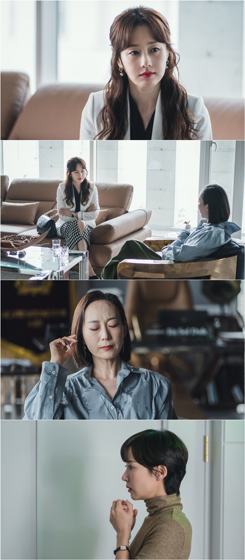 ‘하이클래스’ 김지수 우현주 조여정 사진=tvN