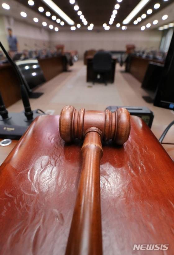 【세종=뉴시스】강종민 기자 = 2019년 국정감사를 이틀 앞둔 30일 오후 정부세종청사 환경부에 국정감사장이 마련돼 있다. 2019.09.30. ppkjm@newsis