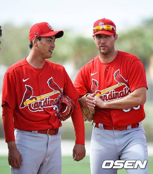 세인트루이스 김광현(왼쪽), 아담 웨인라이트. /OSEN DB