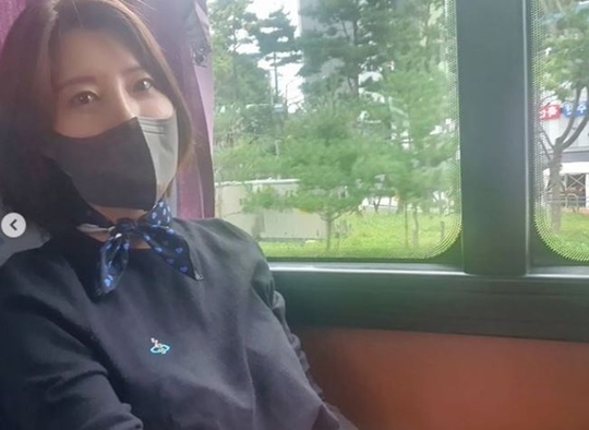 Actor Yoo Sun reveals why he uses ExoYoo Sun posted two recent photos on his personal instagram on September 28.The photo shows Yoo Sun taking a selfie as she walks down the street, with neat beauty shining without a glamorous make-up.In another photo, he is alone on the bus and enjoying a short break.Yoo Sun said: Moy Yat Daehangno these days.Instead of the fatigue I feel while driving a long distance, I ride the Exo and look at the script of the time. I leave my ambitious commitment behind and wake up when I get off in five minutes on the bus.But where is not going to pass? I supplement my lack of sleep. Play. time in 13 years has passed and the landscape has changed a lot, but Daehangno still gives me a thrill, he added.Meanwhile, the Play Mousepiece, where Yoo Sun is on stage, draws Declans encounter with a middle-aged writer Libby, who was once a promising writer but was trapped in a slump, and an artistic talent, but could not do it in an unstable environment.