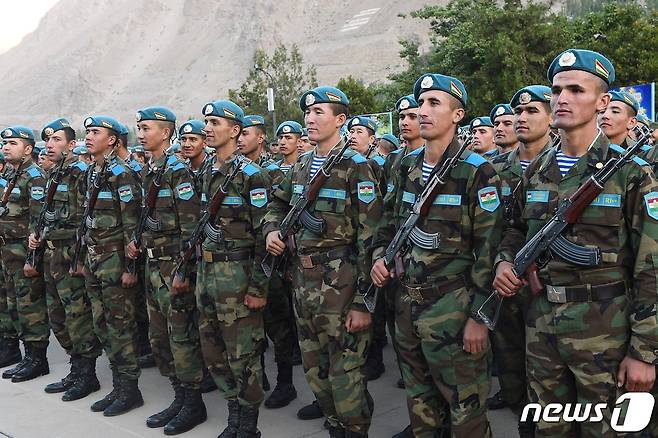 아프가니스탄과 타지키스탄이 국경에서 군대가 집결돼 긴장감이 고조되고 있다. © 로이터=뉴스1 © News1 정윤영 기자