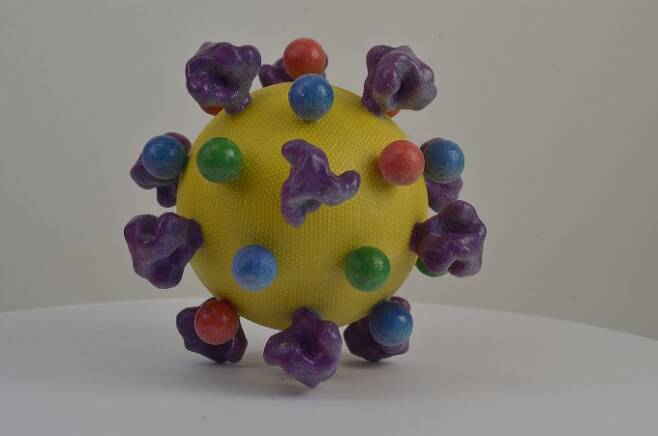 미국국립보건원이 3D그래픽으로 표현한 에이즈 유발 HIV. 위키미디어 제공.