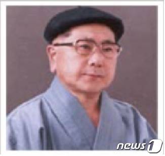 전북 진안 마이산탑사 회주 혜명스님(마이산탑사 제공)2021.10.1© 뉴스1