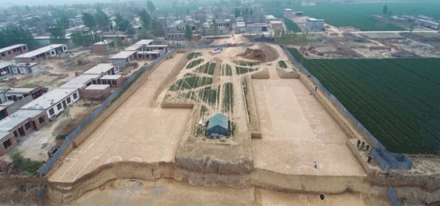 중국 허난성 안양시에서 발견된 조조의 무덤 모습. 도굴이 한참 진행된 후에야 발견한 이 무덤은 손상이 심각했다. 사진 출처 허난성문물고고연구원 ‘조조고릉’ 보고서(2016년)