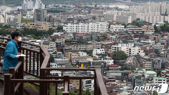 (과천=뉴스1) 황기선 기자= 서울시내 빌라촌의 모습. 2021.9.28/뉴스1