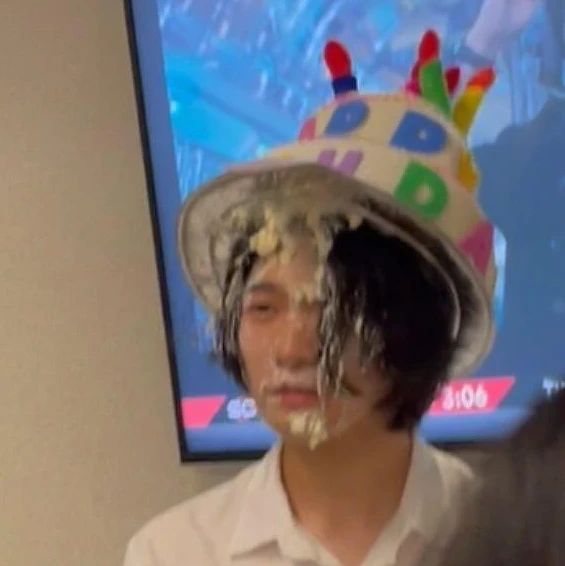 Kim Min-gook, the son of Kim Seong-joo, reported on the recent situation of the long text. On May 5, Kim Min-gook told his SNS, Its been a long time.I am doing well. The photo shows Kim Min-gook, who celebrated his 18th birthday, smiling brightly in a cake-shaped hat, especially with his hair.In the other photo, he sits in a food court and is thoughtful.I dont think high school is a good place to live, either. They say so, but theyve been since Elementary school.Sometimes I want to feel that it is not. I keep my hair growing, he said, and I told him that it was against my parents ability to touch the old octopus.Im sure Corona still does, but I hope she didnt do this this year last year, but I dont think shes wishing for it.Thanks to this, I am getting closer to QR code and face recognition iPad.Sometimes, I tell them that the best of them are normal, but who are you judging me? He also wrote about the Squid Game, Im watching the Squid Game. Its got to be hot.Cold world. I dont really understand. I dont think Id risk my life no matter how much money I need. I didnt.Now Im a squid host. I could sell organs if the scouts shared. Doesnt matter. My face is blank.There is no black and white before it, and there is no darkness in front of overwhelming light. In addition, Kim Min-gook reported a total of 20 current events.The netizens who watched this showed various reactions such as I always feel it, but Kim Seong-joo seems to have raised my son well, Happy 18th birthday, I read it interestingly until the end of the article and On the other hand, Kim Min-gook appeared with his father Kim Seong-joo in the MBC entertainment program Father! Where are you going?Currently, we are actively communicating with our fans by Gong Yoo witty articles and daily life on SNS.