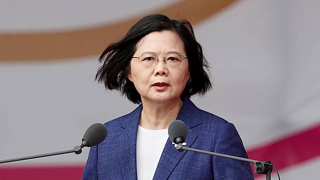 차이잉원 타이완 총통이 지난 10일 중화민국 건국 110주년 행사에서 연설하고 있다.