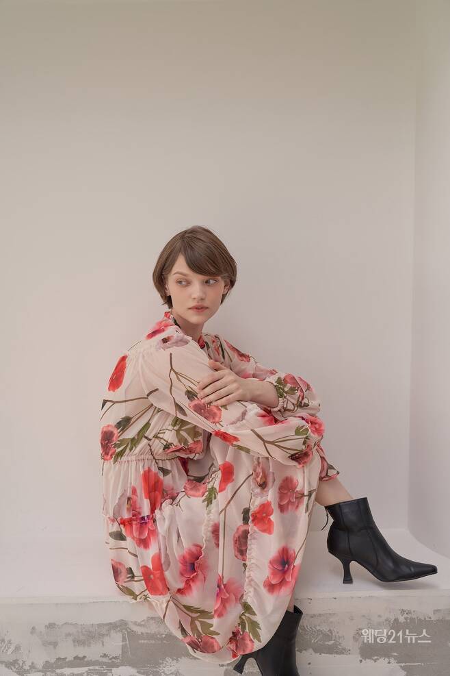 출처: 이바나 헬싱키(Ivana Helsinki) 'Printed Dress Collection' / 'Special Day Wear Collection'