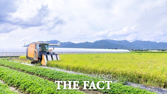 담양군이 수확철을 맞아 철저한 잔류농약 검사 실시로 친환경 쌀의 안전성을 강화하고 있다/ 담양군 제공