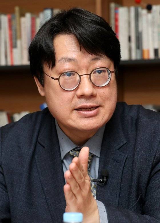 이민석 변호사가 중앙일보 디지털 칼럼 로담(Law談)에서 금융사기 사건의 원인을 분석하고 예방법을 제시하는 '이민석의 금융사기 추적'을 새로 연재한다. 중앙포토