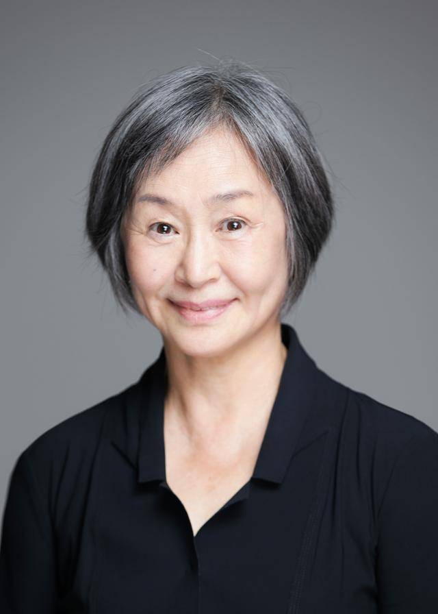 '이것은 유희가 아니다'의 안무를 만든 남정호 예술감독은 "작품을 만드는 동안 사는 방식도 변했다"며 "연락이 뜸했던 친구를 오랜만에 만나기도 하고, 후배 무용수들을 대할 때도 그들의 이야기에 더 경청하게 됐다"고 말했다. 국립현대무용단 제공