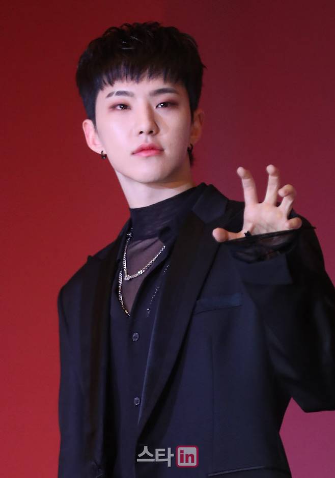 그룹 세븐틴의 호시가 22일 서울 여의도 콘래드호텔에서 미니 9집 ‘아타카’ 발매 기념 글로벌 기자간담회를 가지고 있다. (사진=노진환 기자)