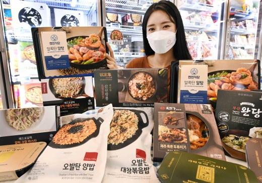 22일 서울 등촌동 홈플러스 강서점에서 레스토랑 간편식을 선보이고 있다./사진제공=홈플러스